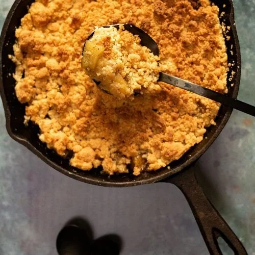 Crumble aux pommes de Christophe Felder, un dessert gourmand et facile à réaliser