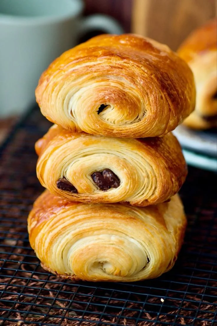 Recette de pains au chocolat maison avec pâte feuilletée