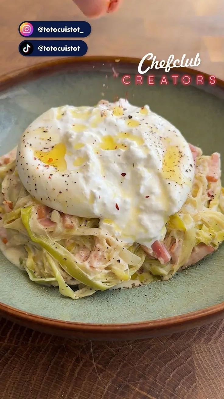 Recette de poireaux sauce carbo, un plat savoureux et réconfortant.