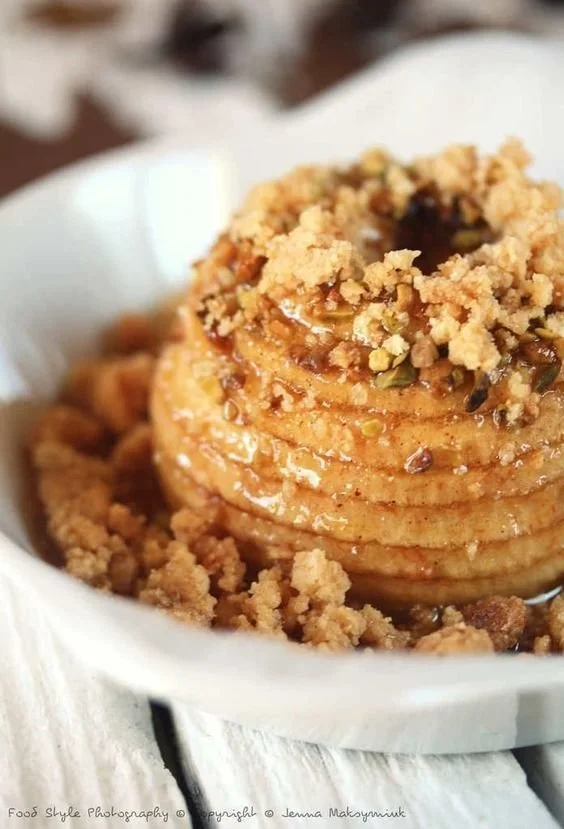Pommes au four avec pistache et crumble